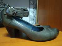 Продам очень удобные кожаные туфли 39 размера фирмы Томарис (Германия)