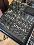 Behringer X32 Producer (case + stativ + router)