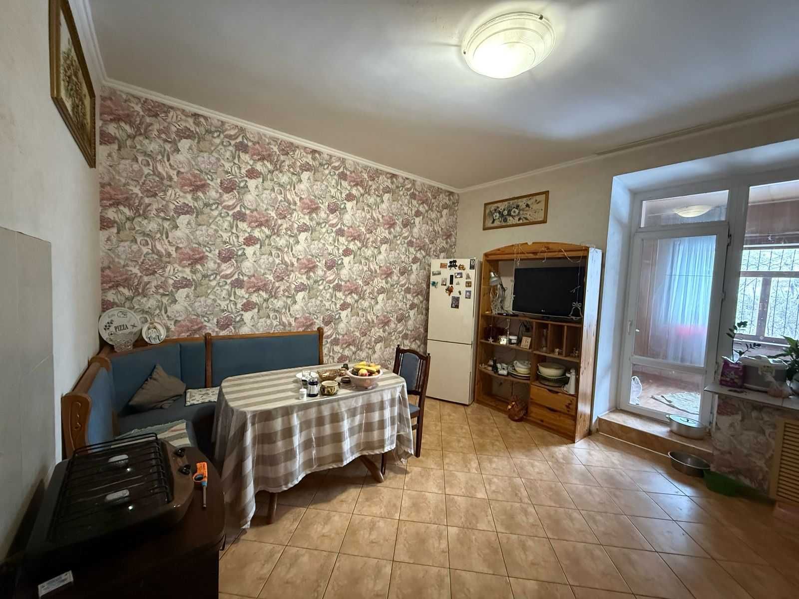Продается 4 ком квартира в бывшем дет саду