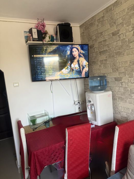 Vând apartament sau schimb cu casa