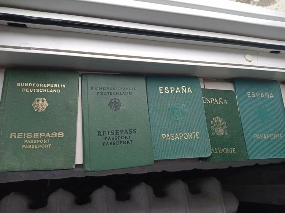 Pasapoarte  vechi Germania și Spania