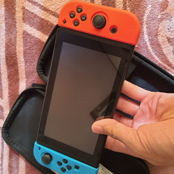 Nintendo switch + Husa