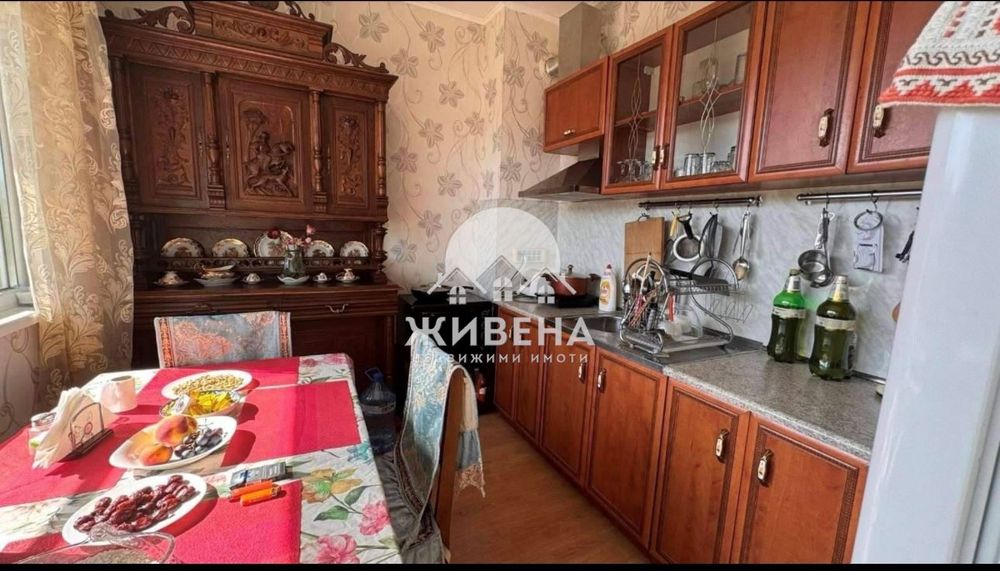 Продава се Четиристаен апартамент в Варна, Аспарухово - 98 кв.м за 1424 €/кв.м - Снимка #2