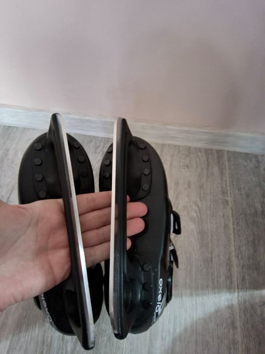 Patine negre reglabila mar.27-30