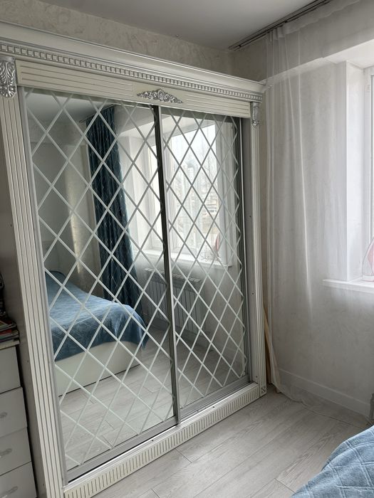 Продам купе шкаф в отличном состояния