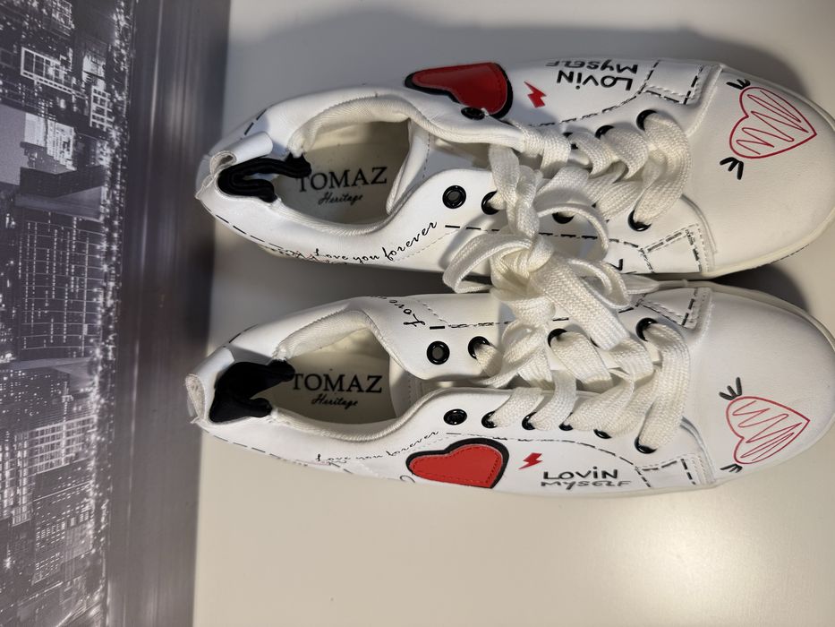 Дамски кецове с принт – сърца и надписи 41 номер