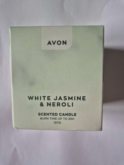 Lumanare pafumata iasomie,lemn cedru/ trandafiri/iasomie,neroli Avon