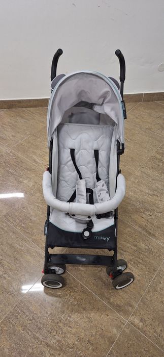 Бебешката количка тип чадър