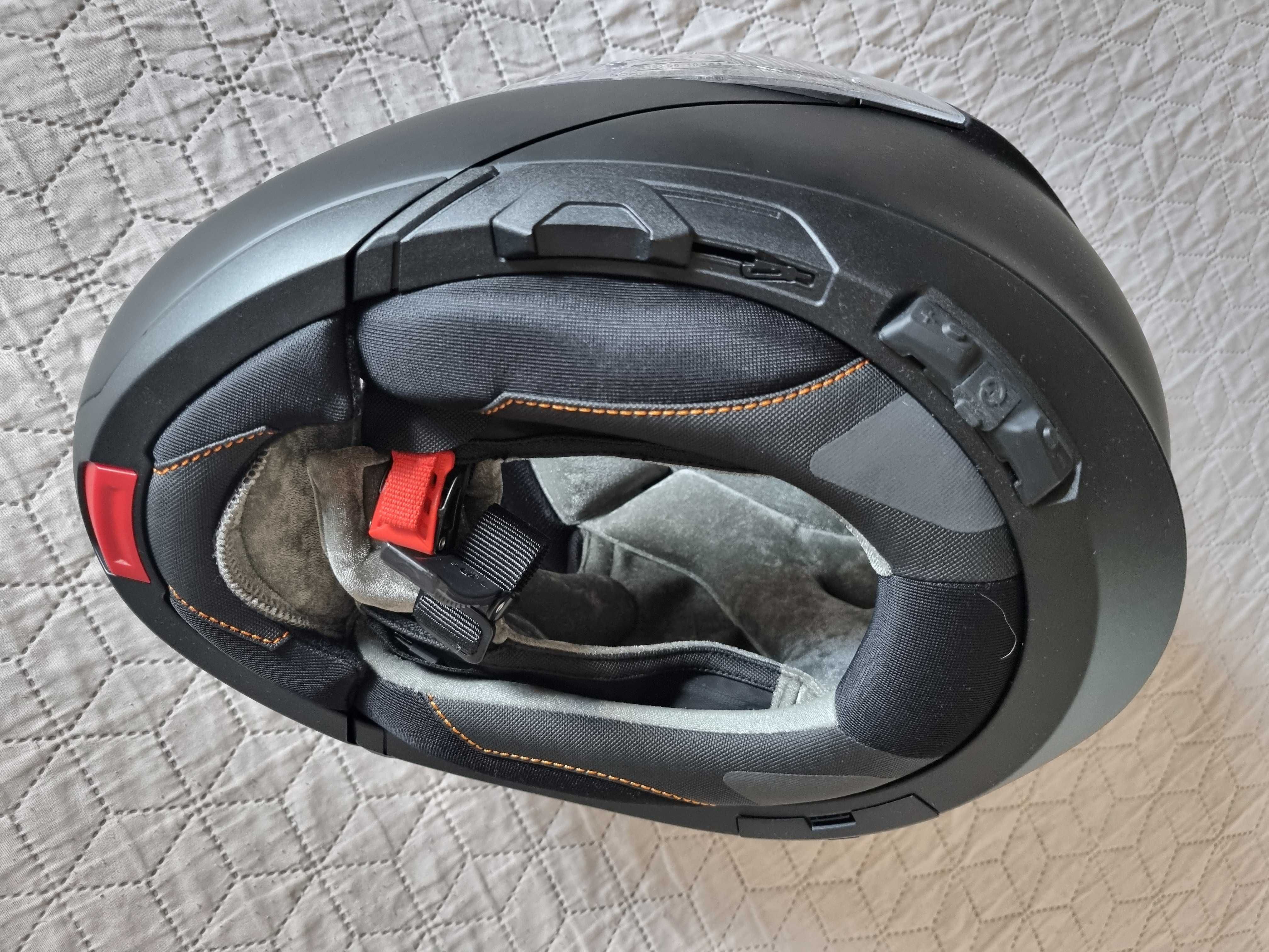 Cască moto Schuberth C4 Pro Matt Black și sistem comunic. SC1 Advanced