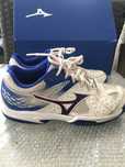 MIZUNOдетски маратонки35и33н. Много здрави и удобни за крака м-ки.