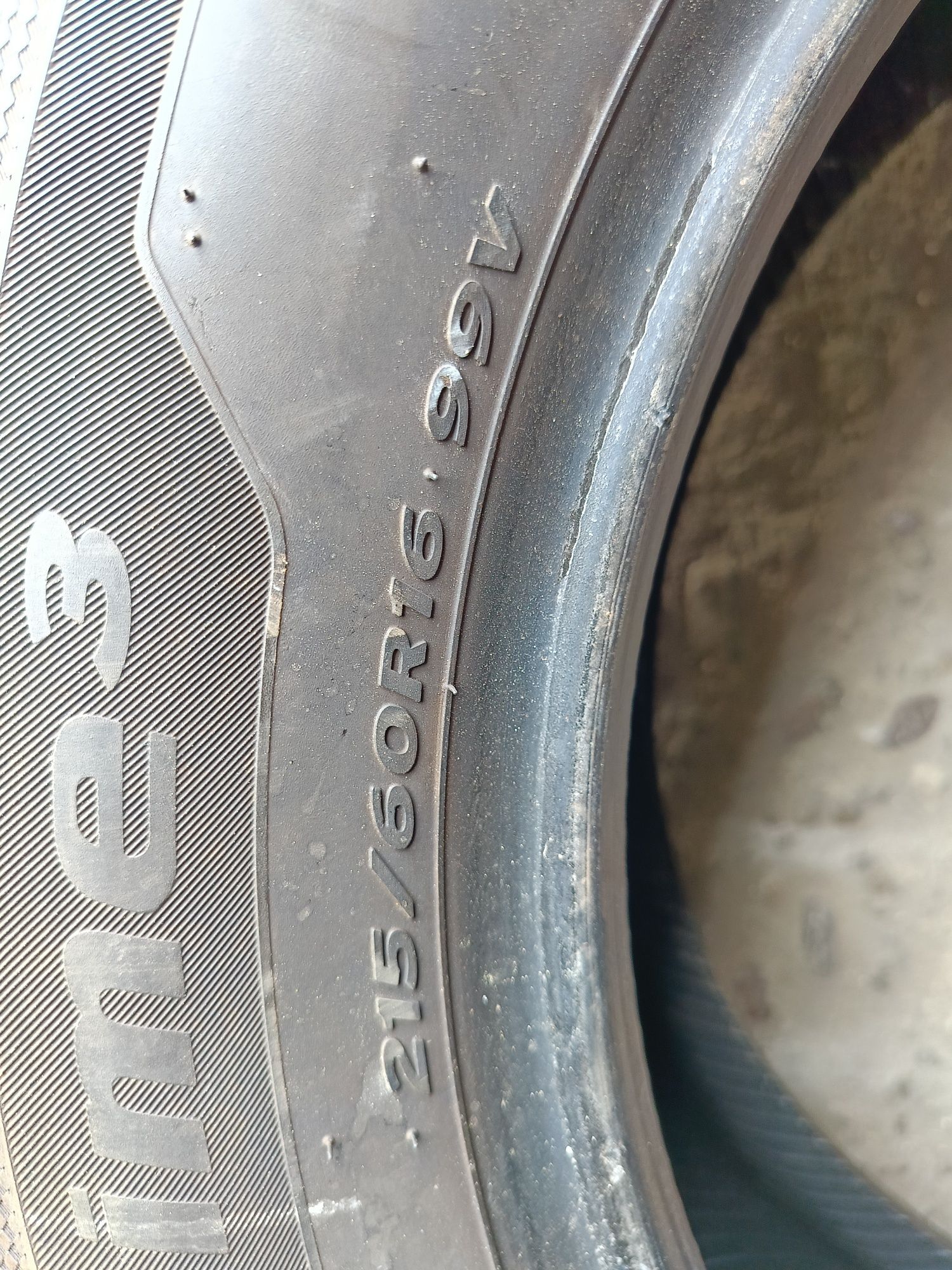 Летни гуми -16цола -215/60-1бр.-65лв."HANKOOK"