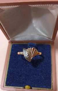Золотое советское кольцо 583 пробы с фианитом
