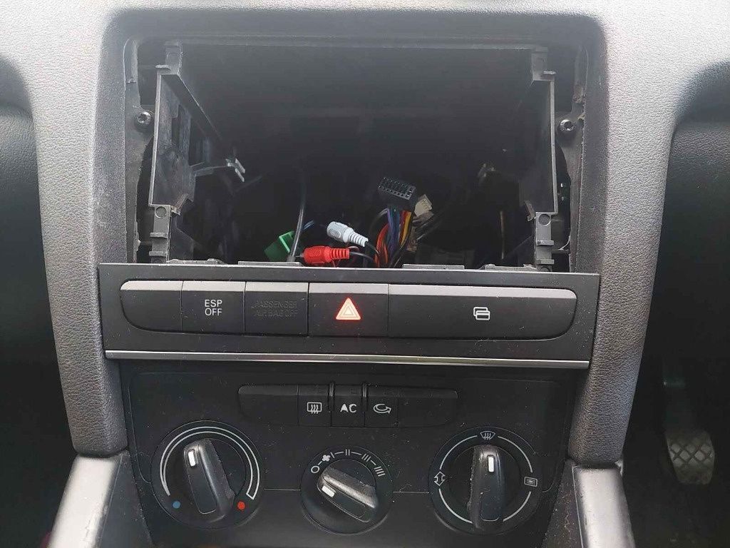 Far stanga Audi A3 8P 2009 HATCHBACK 2.0 TDI CBBB QUATTRO