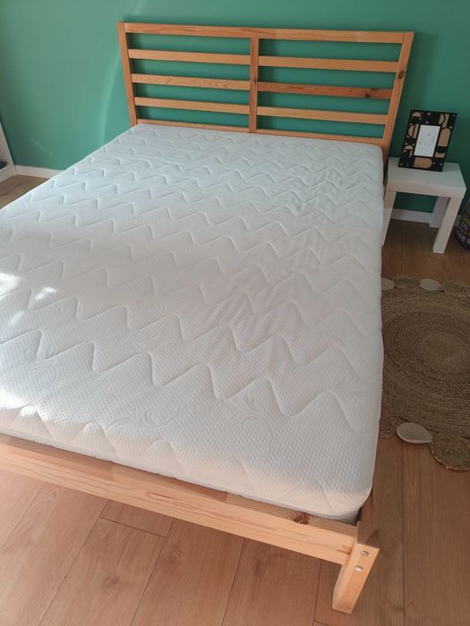 Pat 140x200 IKEA TARVA cu saltea