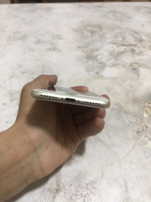 Iphone 7. 128gb xotira