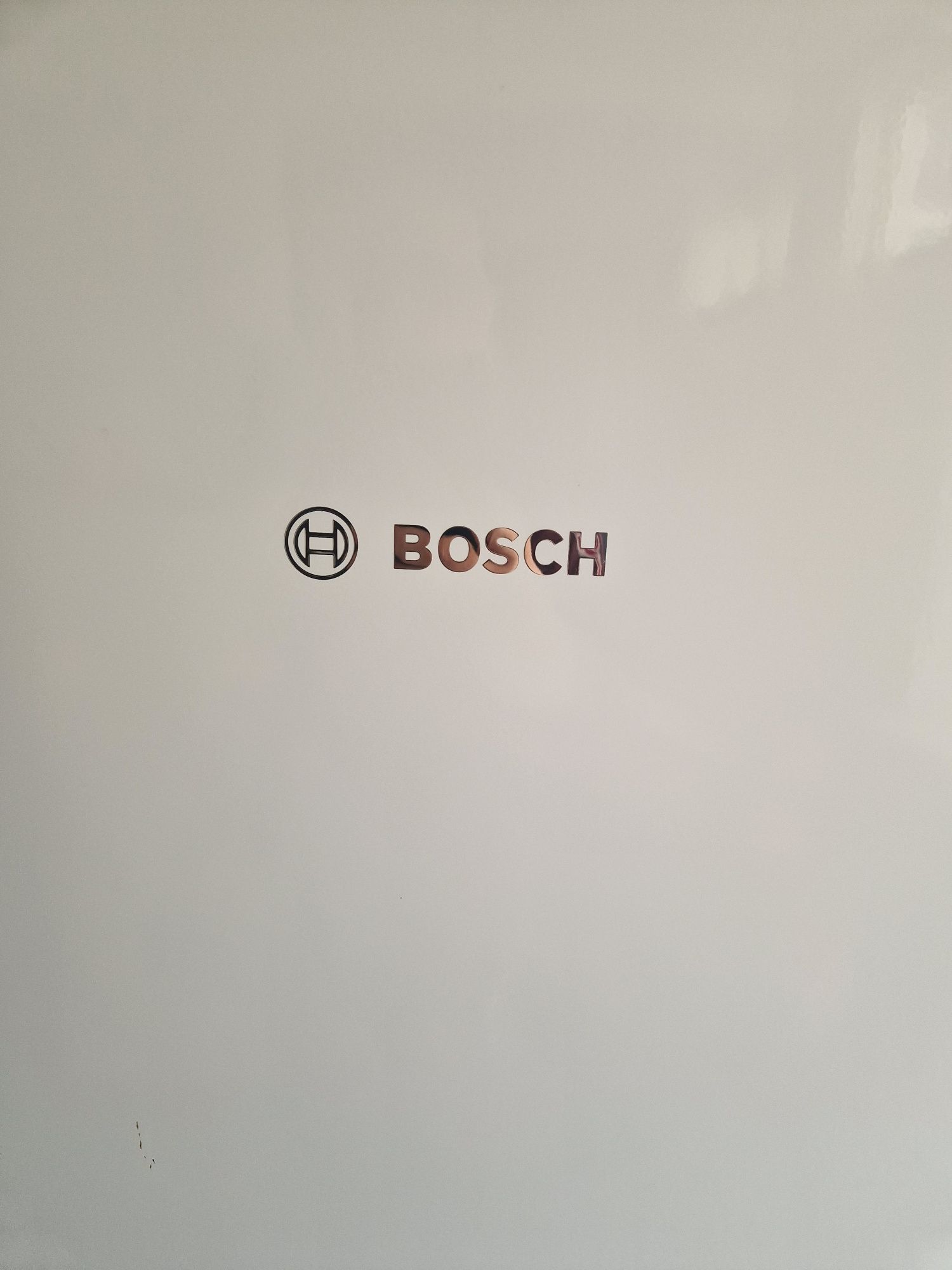 Хладилник с горна камера Bosch A++
