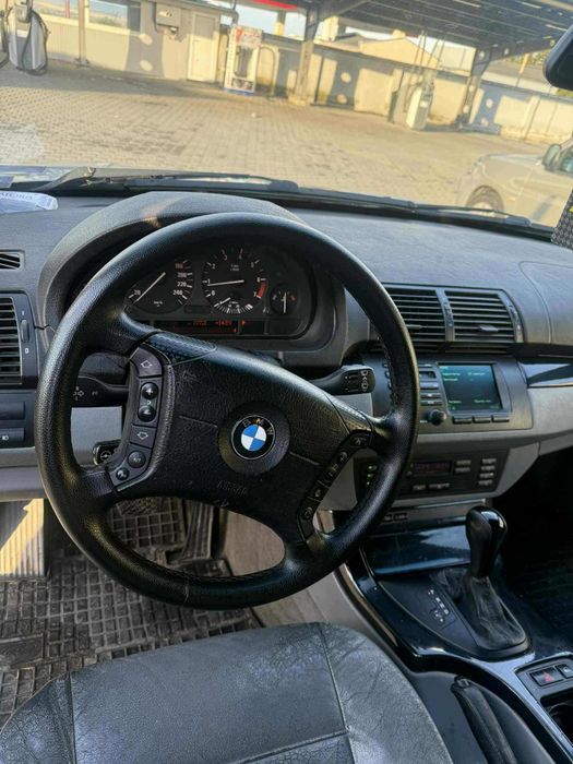 BMW X5 3.0I 2000г.
