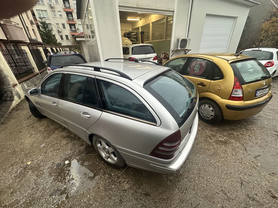 Mercedes w203 c220cdi на части