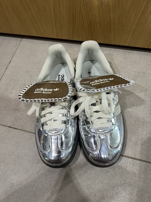 Маратонки Adidas& Wales Bonner