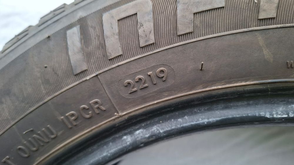 Cauciucuri 225 55 17