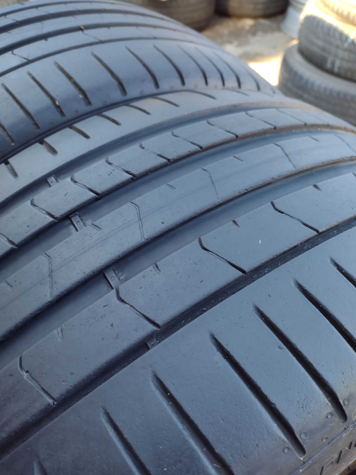 Перфектни 2бр.255/35/21 Pirelli dot0522