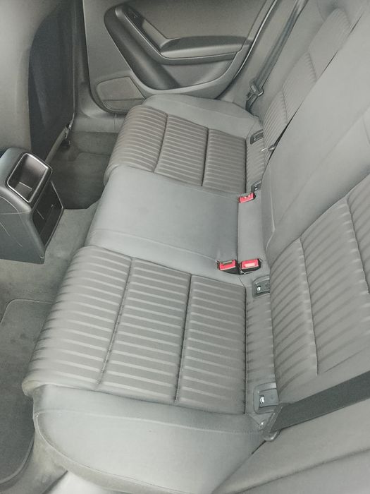 Vând audi A4 B8 2011
