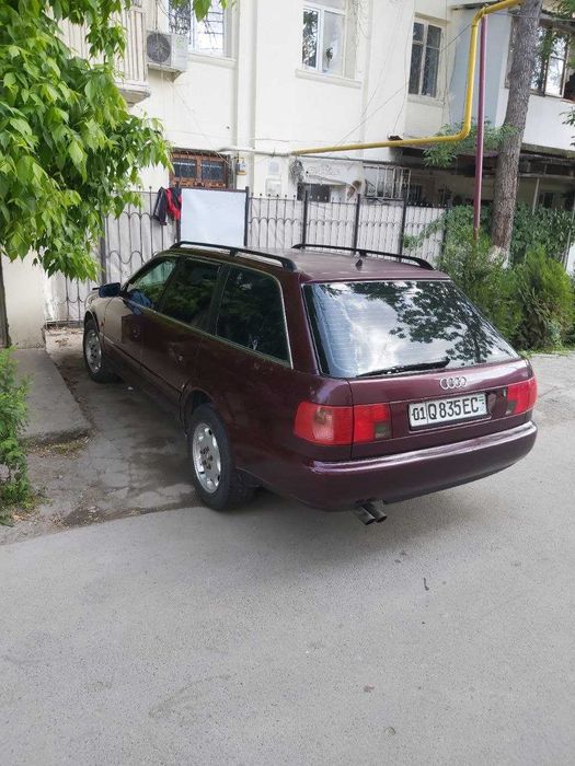 Продается Машина  Audi 100 универсал