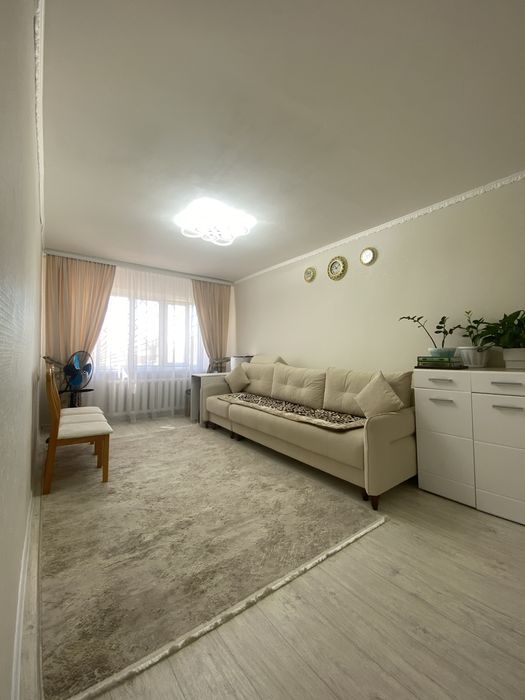 Срочно продается 2-комнатная квартира (17 квтл.) в связи с переездом