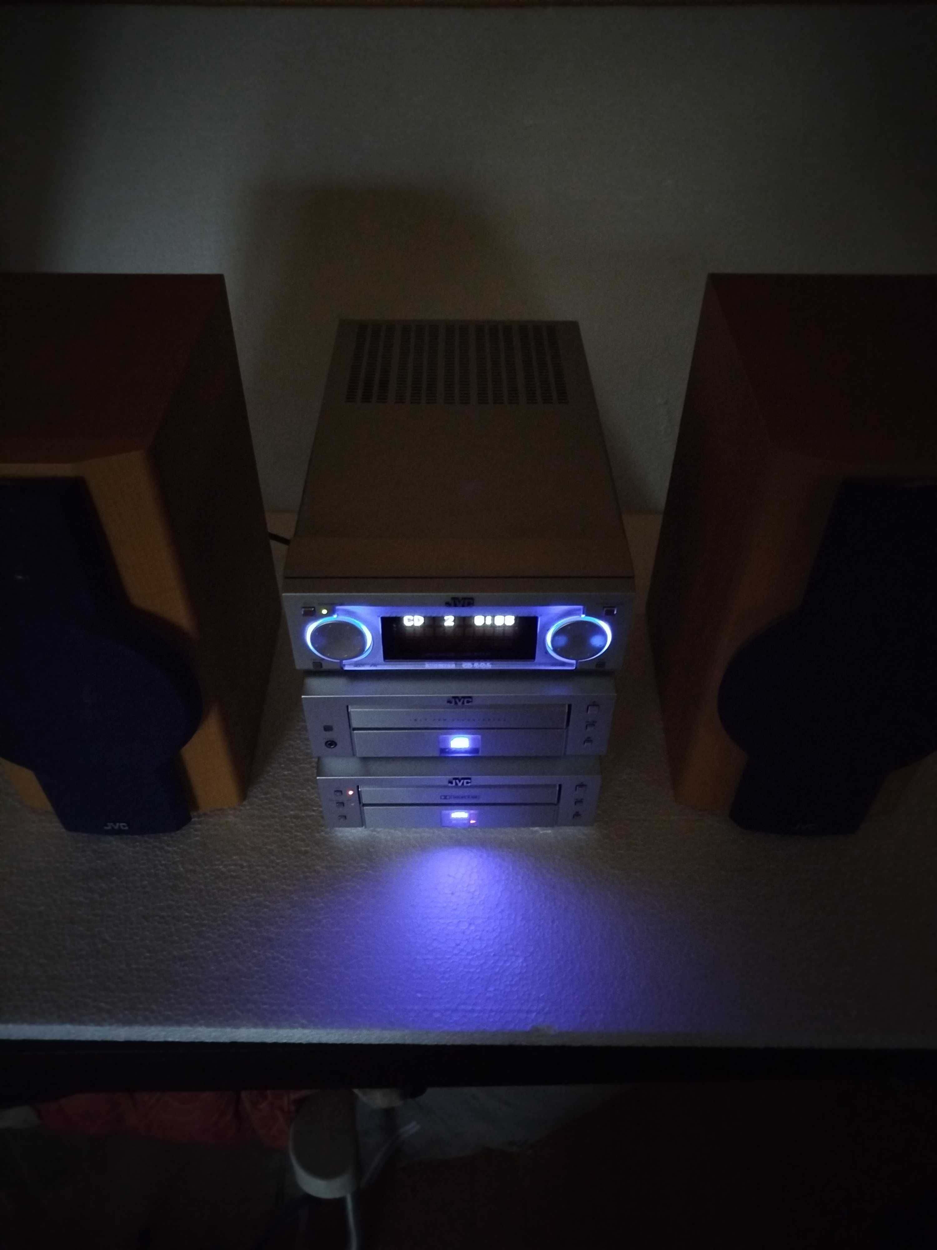 Superb mini HiFi Turn JVC Model: UX-G6R. Impecabil! Made in JAPAN.