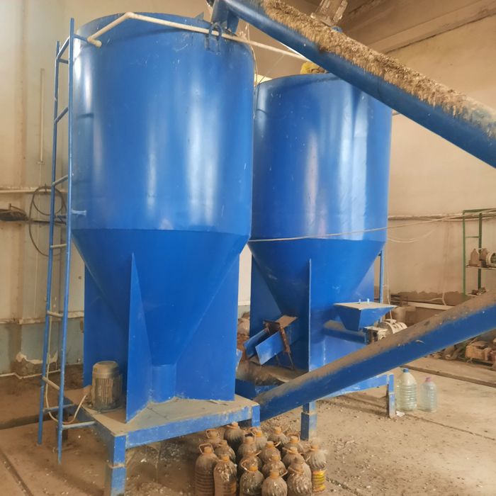 Ем аралаштиргич. Смеситель кормов