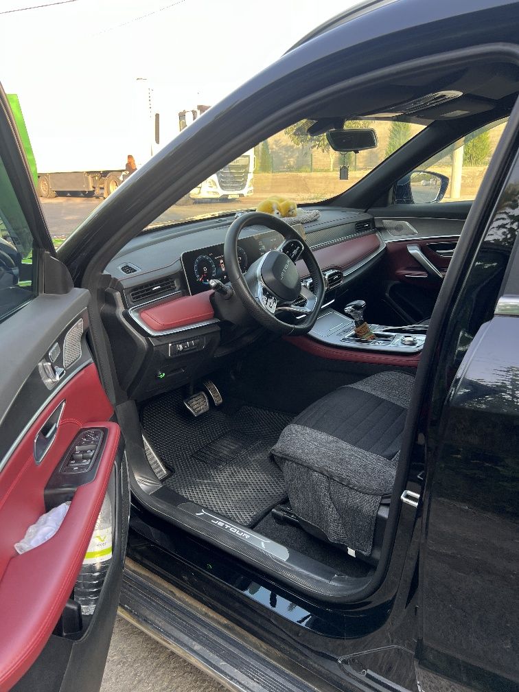 Jetour x 70 plus