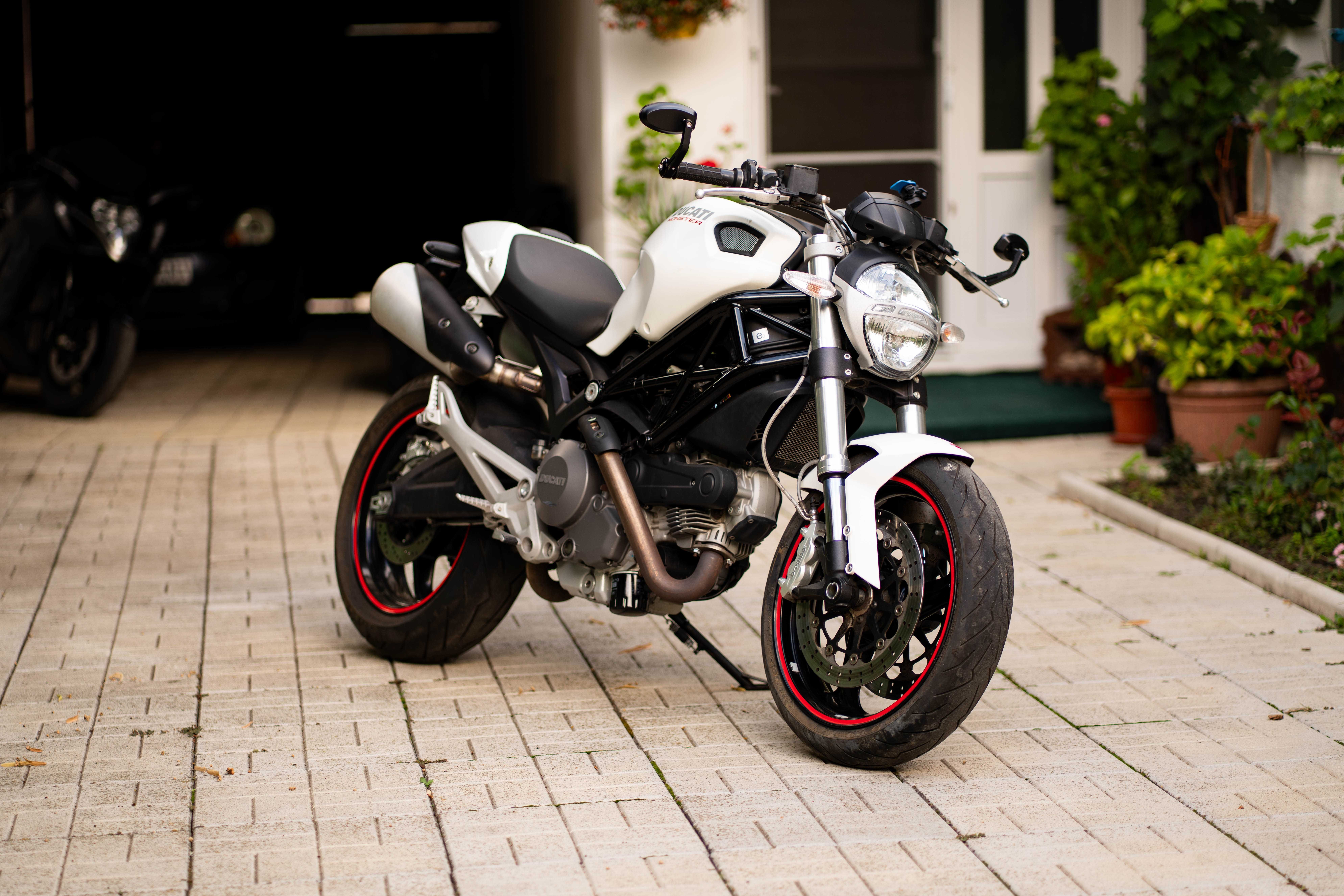 Ducati Monster 696 2009 15000 km