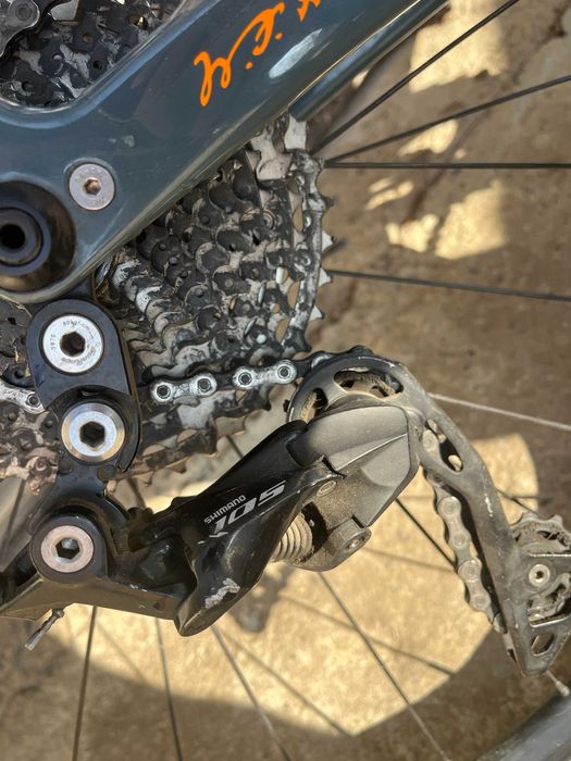 Bicicleta tip Gravel Carbon