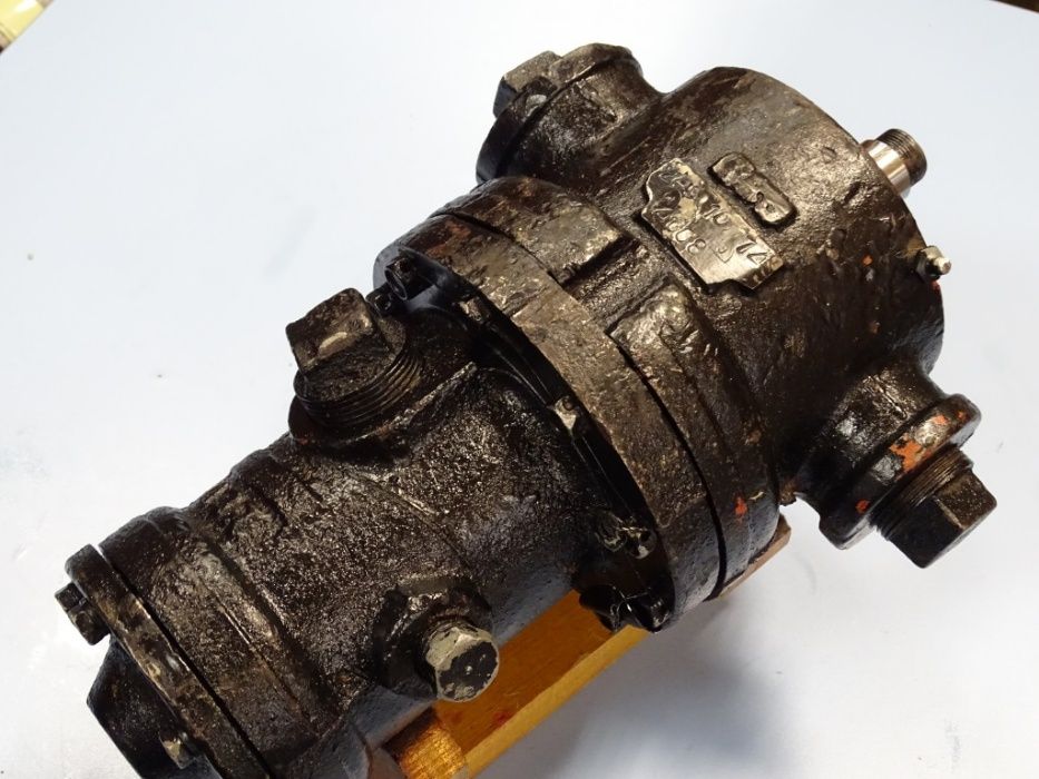 Хидропомпа ЛЗА сдвоена пластинчата