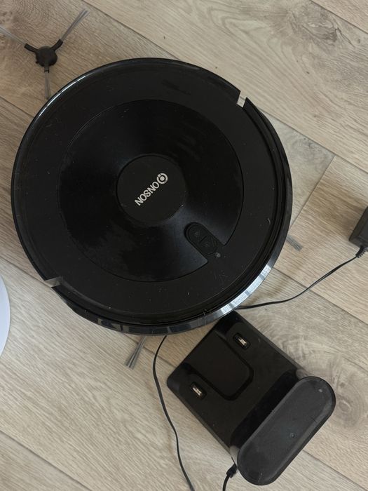 Продам робот пылесос