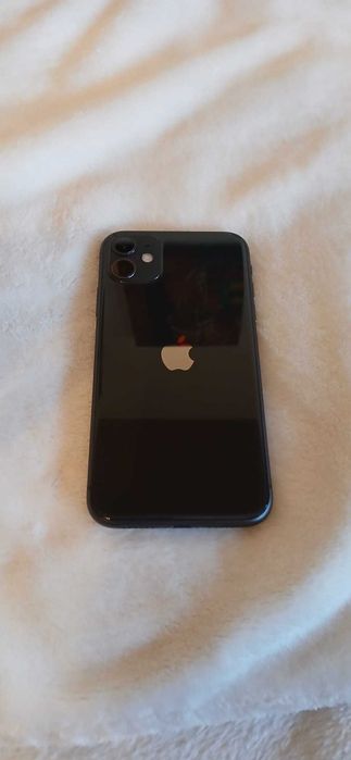 Vand Iphone 11 in stare perfecta de functionare.