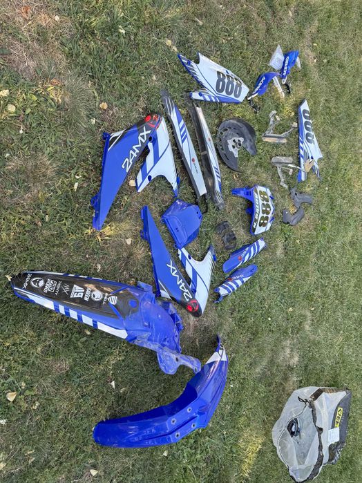 Комплект пластмаси за Yamaha YZ450F 2020 + комплект протектори