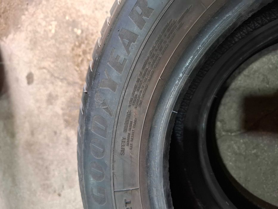 2 Всесезонни гуми Goodyear 185/65/15 ДОТ22 (безплатно поставяне)