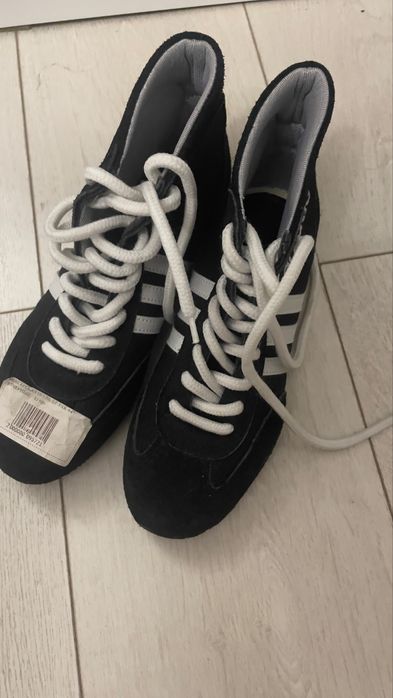 Боксерки новые 37 размер легкие