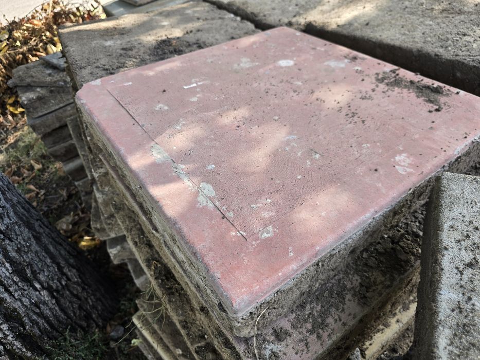 Dale, placi de trotuar 50x50x7 cm – solide și grele – 120 bucăți dispo