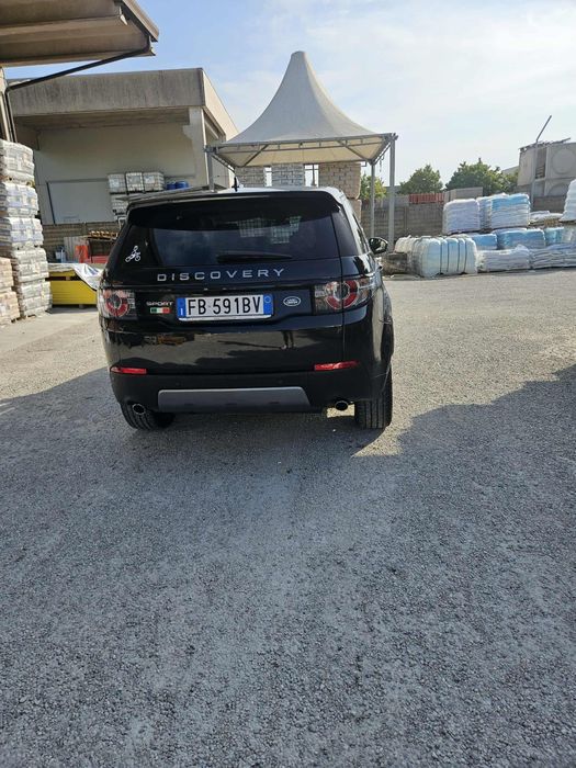 Land Rover Discovery 9,900€