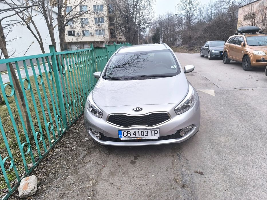 Продавам Kia ceed sw 1.6crdi