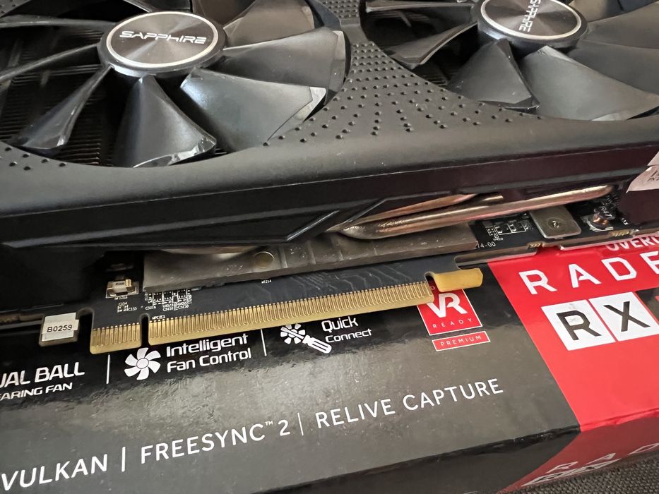 Видео карта Radeon RX 580 - НЕРАБОТЕЩА!!!