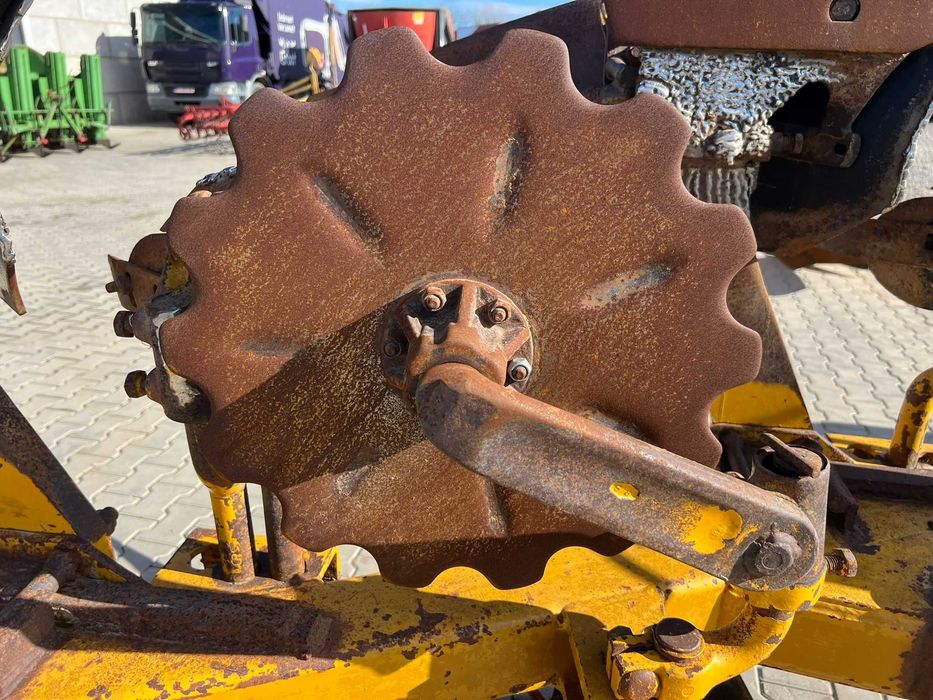 Обръщателен плуг Rumptstad – минимум 100 к.с., 3 бразди