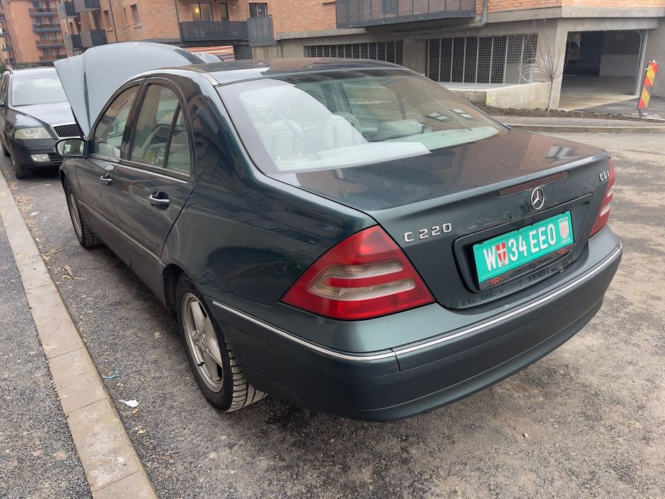 Capota,hayon, radiatoare,bara,stopuri,usi,etc C Class 2000-2007 w203