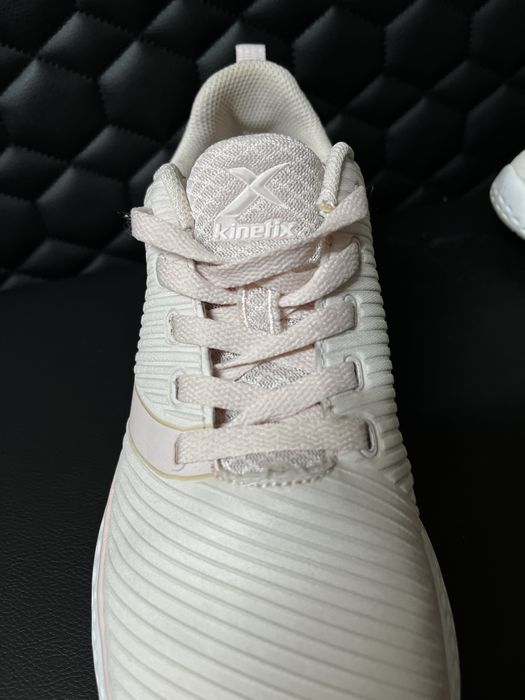 Adidasi Kinetix marimea 39