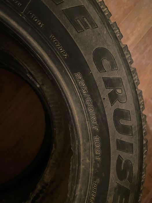 Продается покрышка 17/225/60