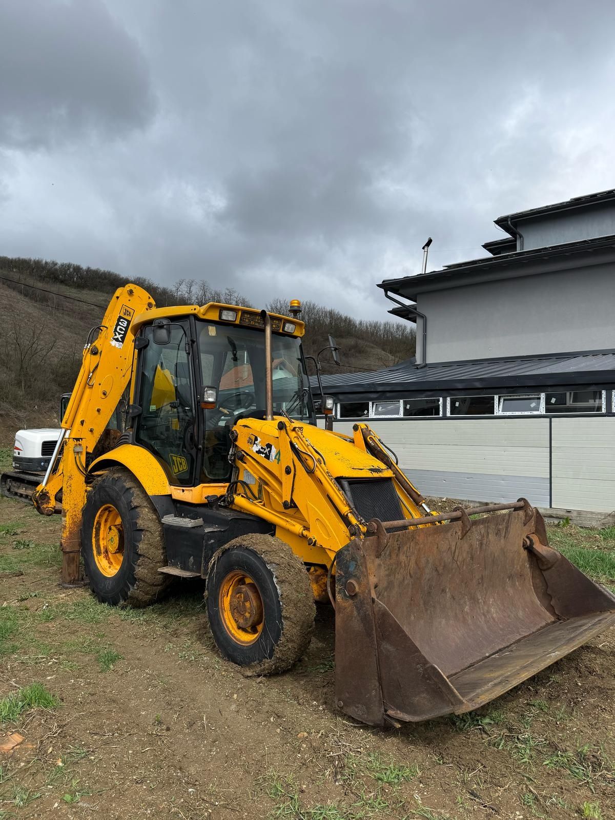 Buldoexcavator JCB 3CX AN 2006