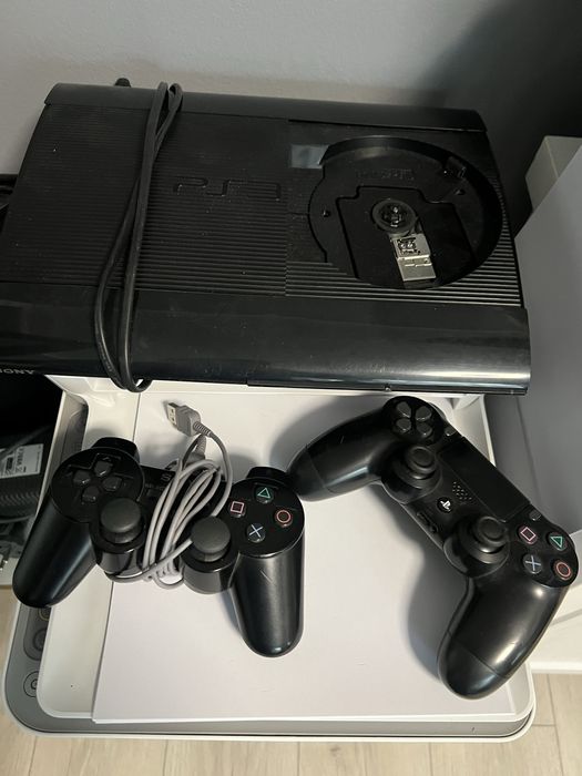 Vand playstation 3  modat