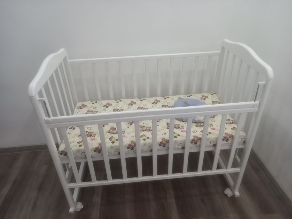 Кроватка детская
